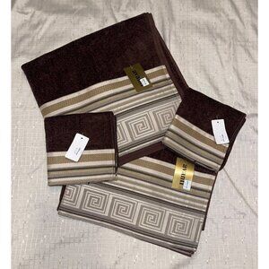 NWT Avanti Bath Towel Set